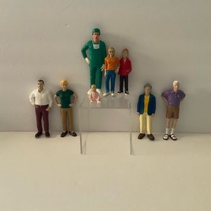 Lakeshore Figures Family